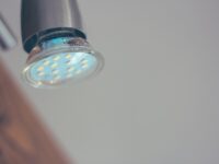 Oświetlenie LED: Korzyści dla środowiska i portfela